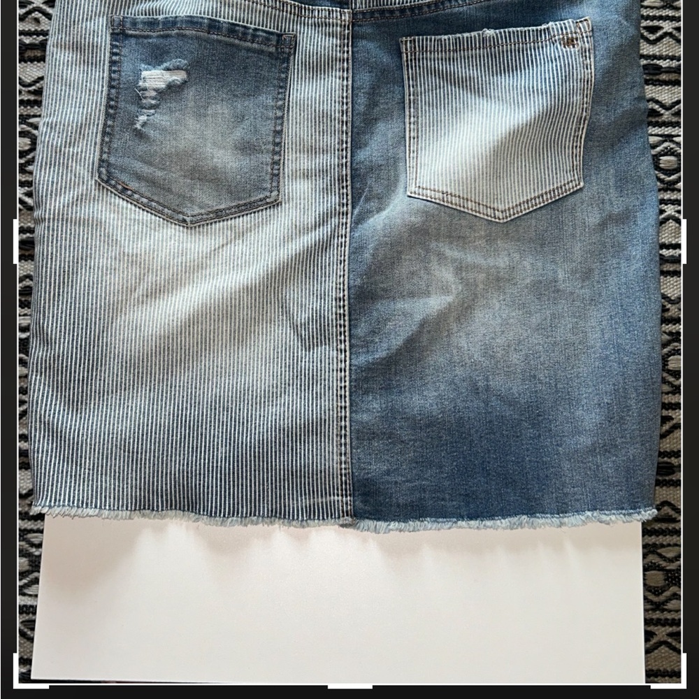 NWT Jessica Simpson denim patch work skirt - Picture 2 of 7